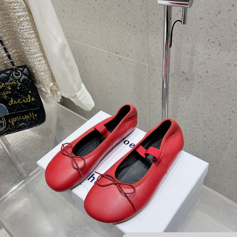 Other flat shoes